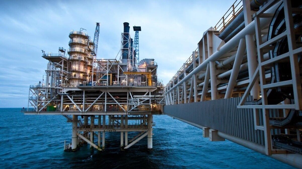 Azerbaijani oil sold above $124