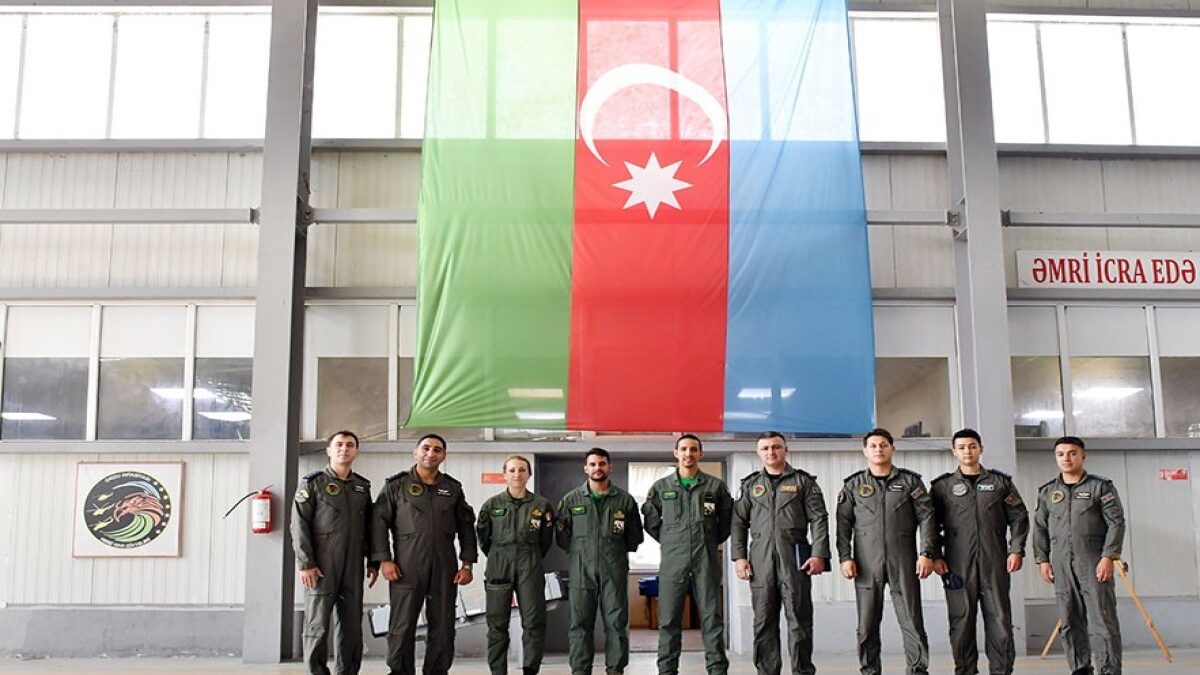 Italian Military Personnel Visit Azerbaijan