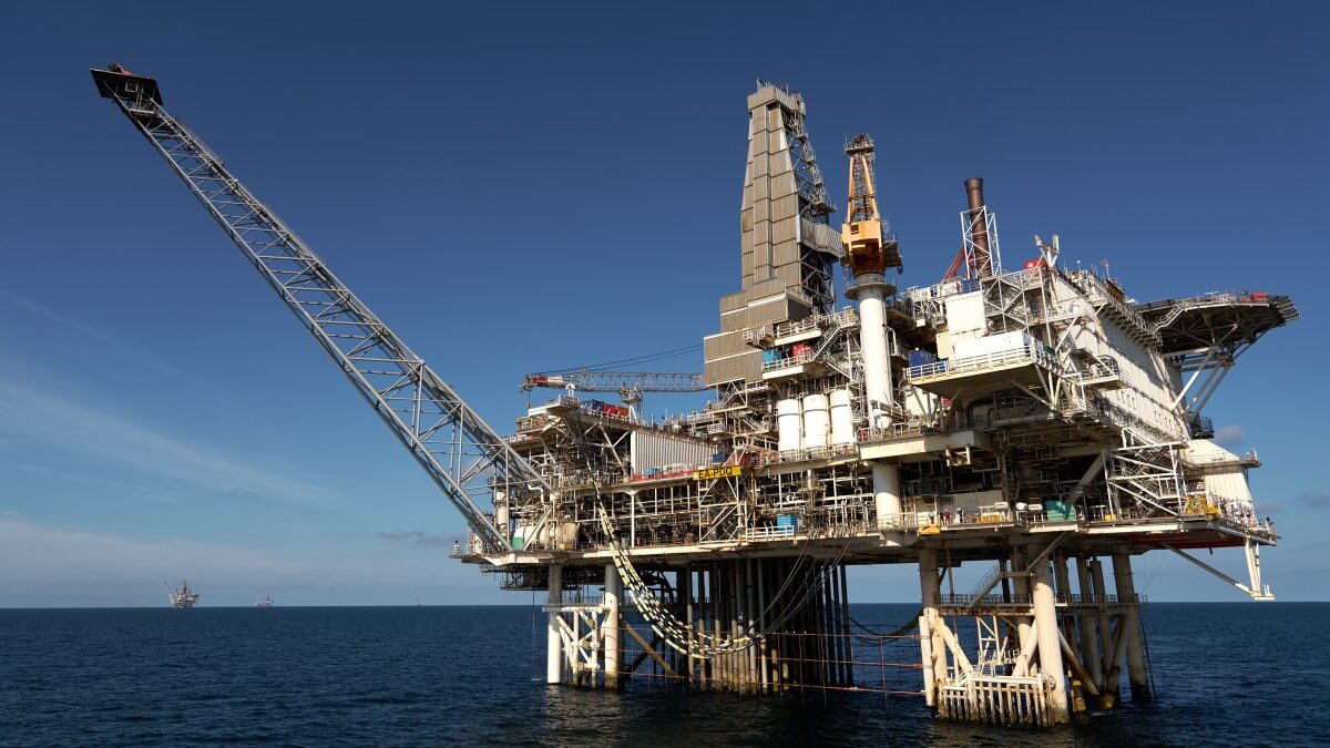 Volume of Oil Produced from the “East Azeri” Platform Announced