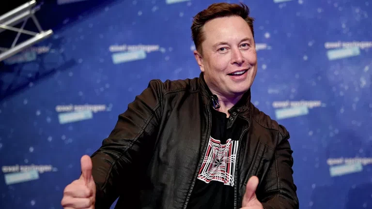 “Robots and artificial intelligence can solve the US national debt” – Musk