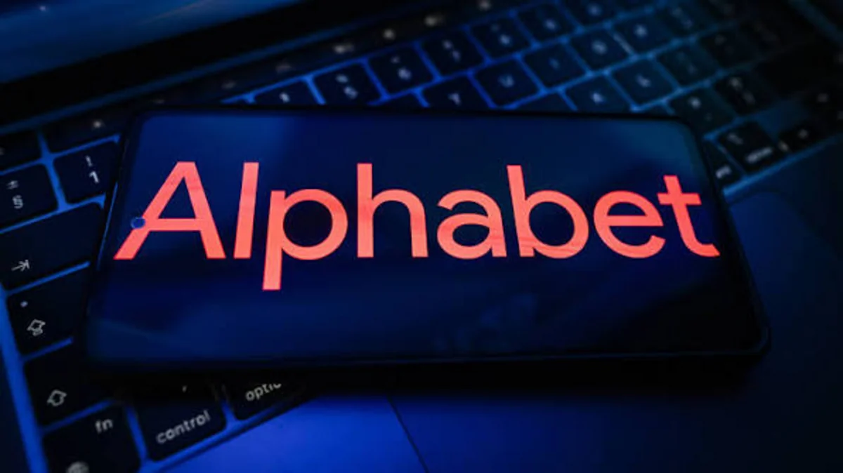 “Google” Parent Company Loses Record $477 Billion in One Day