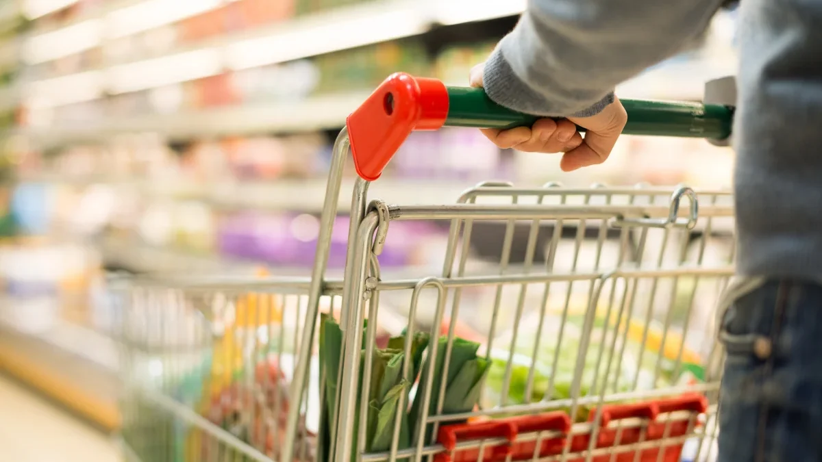 Azerbaijan’s retail trade turnover increased by nearly 4%