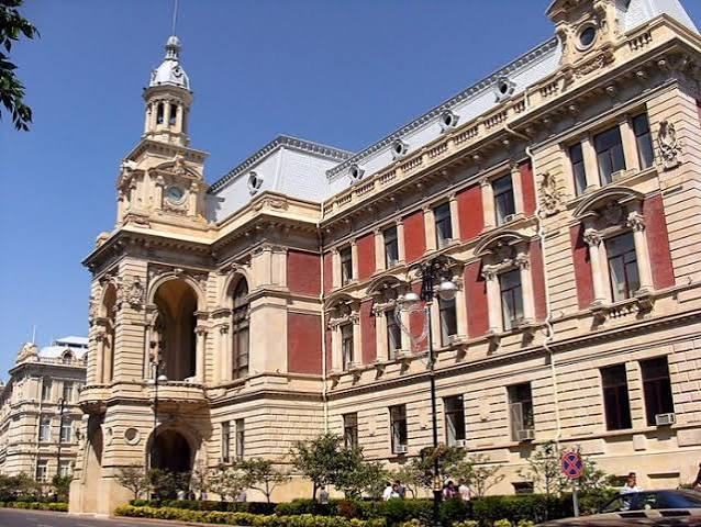 A consultation was held at the Baku City Executive Power on preparation for winter