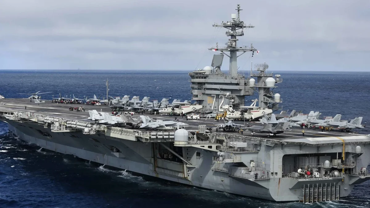 “USS Abraham Lincoln” Aircraft Carrier Returns to the US After 9 Months