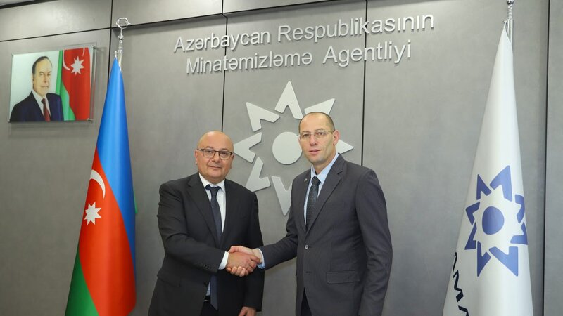 Azerbaijan and Israel Discussed Cooperation in Combating Mine Threat